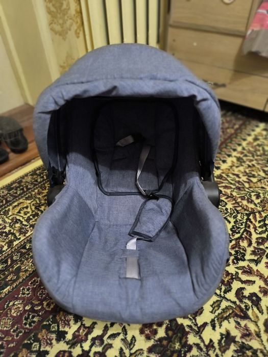 Авто люлька почти новая