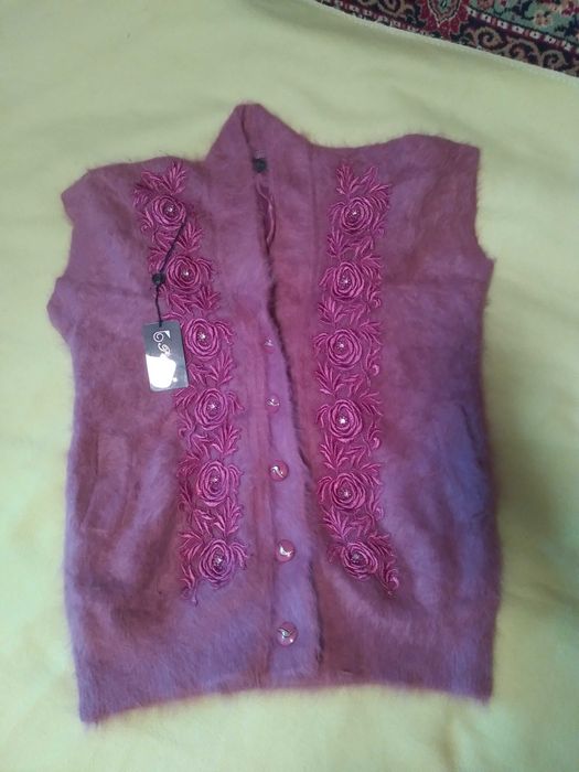 Кофты пуховые женские р54