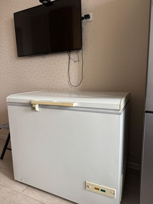 Продам морозильную камеру