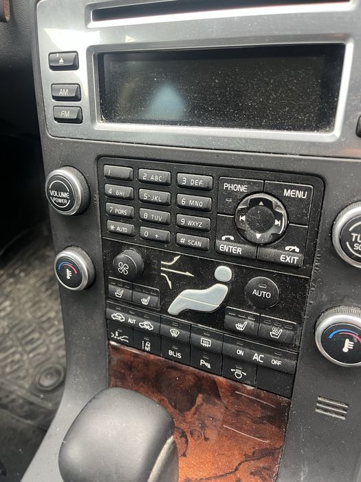 Волво В70 2.4 Д5 4х4 на части