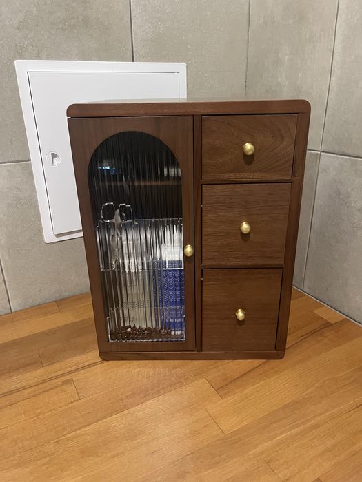 Полка для косметики