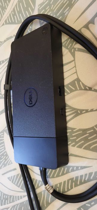 DELL Dock K20A  cu 2 esiri Usb C Fuctional se vinde cum se vede fara alte accesorii