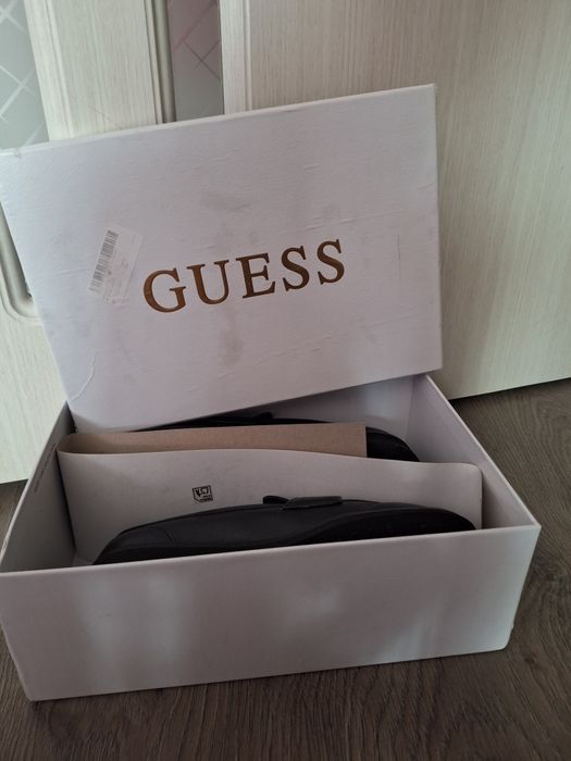 Дамски обувки Guess
