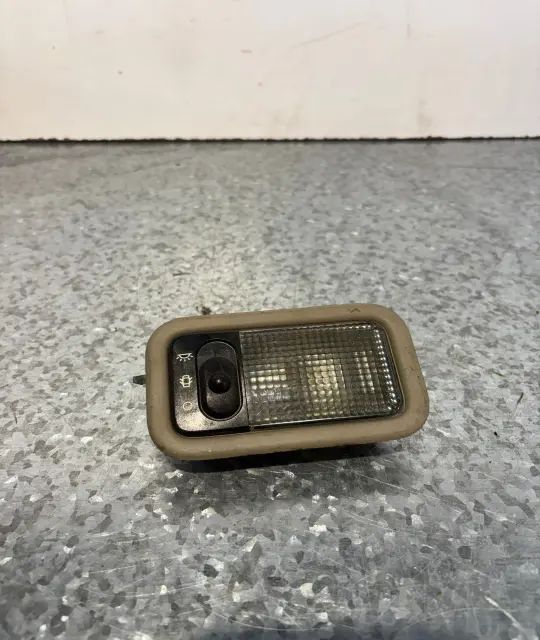 Lampa plafon spate Citroen Xsara 2001 1.9 D MT (70 hp)