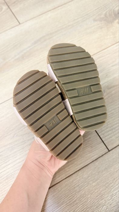 Нови бебешки сандали H&M , 18-19