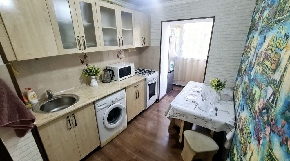 1ком Арбат посуточно. Аскарова 3