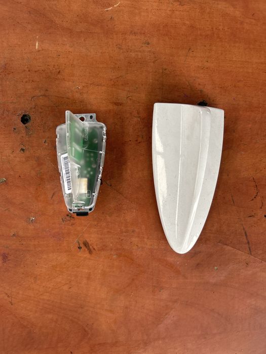 Antena gps Bmw e90 facelift an 2010