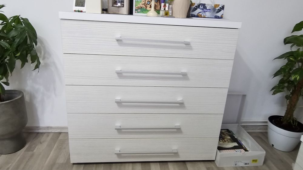 Dressing si comoda din pal