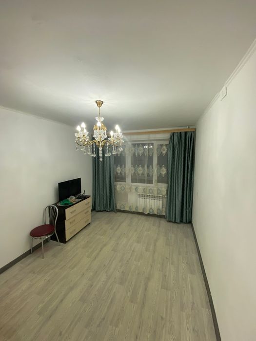 Продам квартиру в центре.