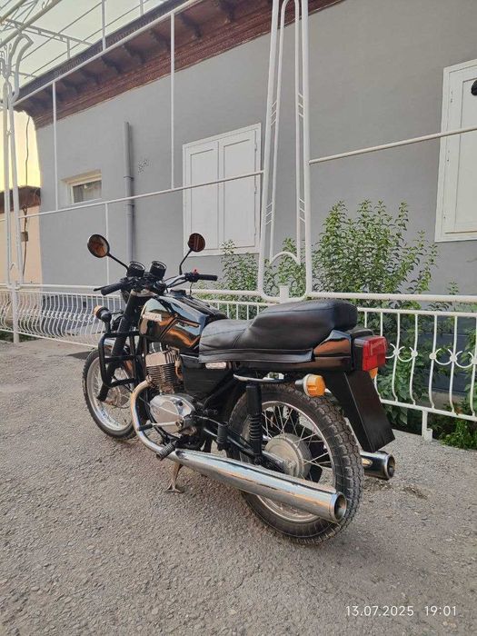 Ява 350 чёрный свет