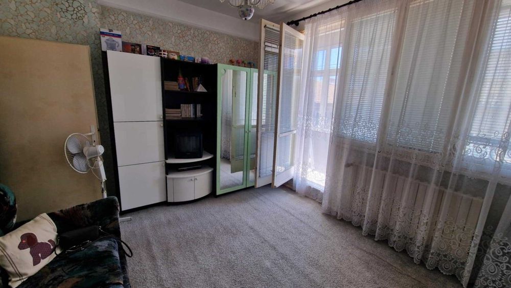 Втори етаж, гараж, бечова стая, маза, таван