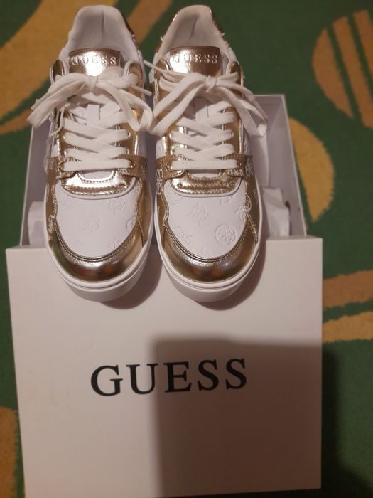 Обувки GUESS original