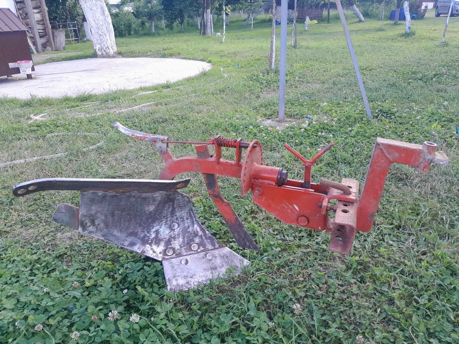 Plug  pentru motocultor