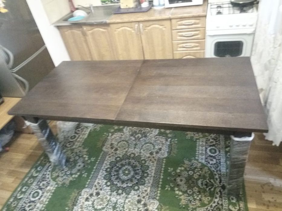 Стол раздвижной массивный