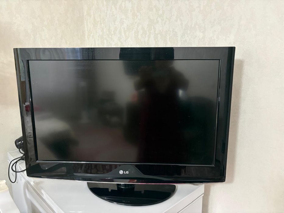 Продам Телевизор Lg