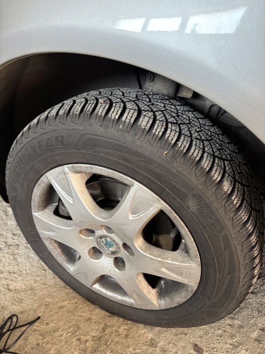Pachet jante + anvelope vara Dunlop si iarna Goodyear 185 60 R14