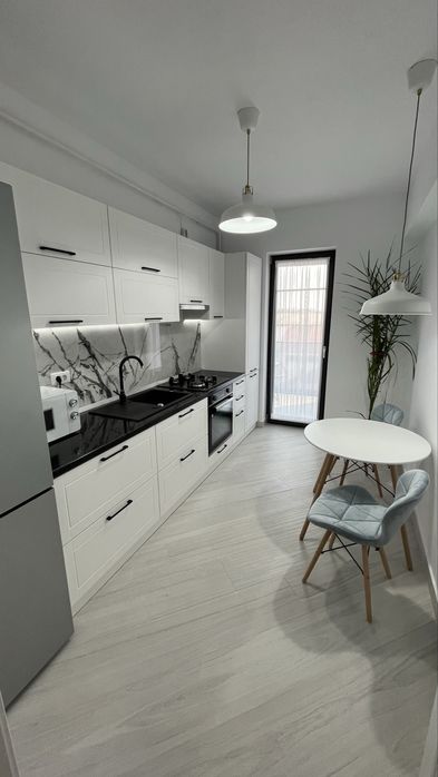 Inchiriez garsoniera   moderna de lux!