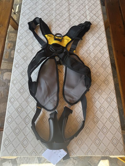 Petzl оборудване за работа на височина - чисто нови