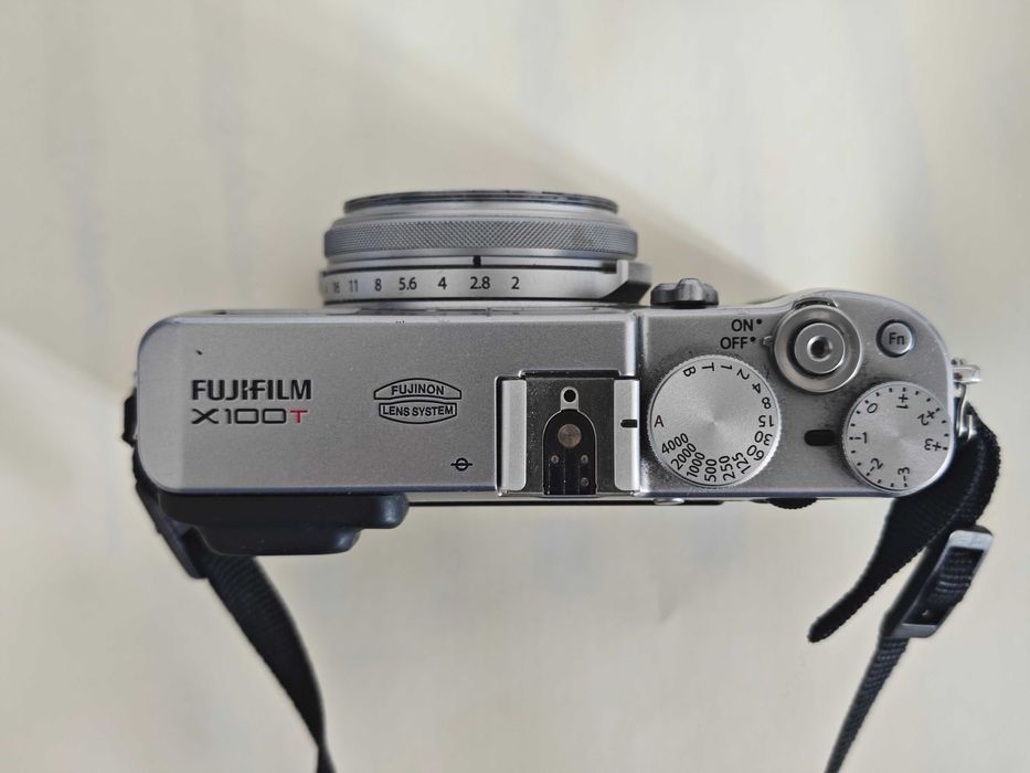 Fujifilm X100T фотоапарат, отлично състояние, WCL-X100, EF-X20