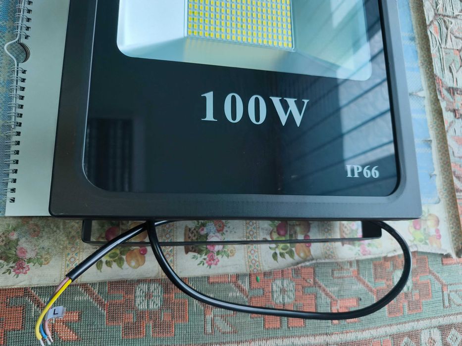 Proiector cu led smd de 100 W Optonica