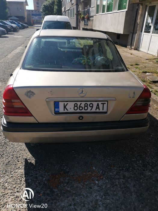 Мерцедес w202 c220d