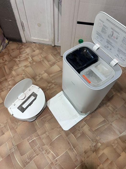 Продам Xiaomi Robot Vacuum X20+ 

Продаю робот-