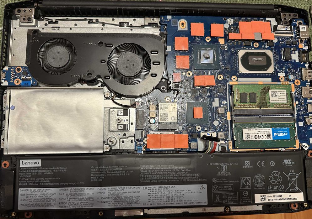 Vând Laptop Lenovo IdeaPad Gaming 3 | i5-10300H | 16GB RAM | GTX 1650 Ti | SSD 512 GB