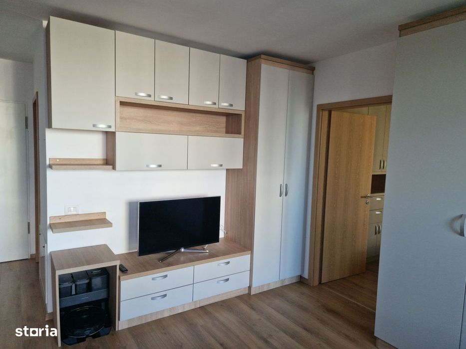 Vand ap. 2 camere + loc de parcare + boxa la ISHO