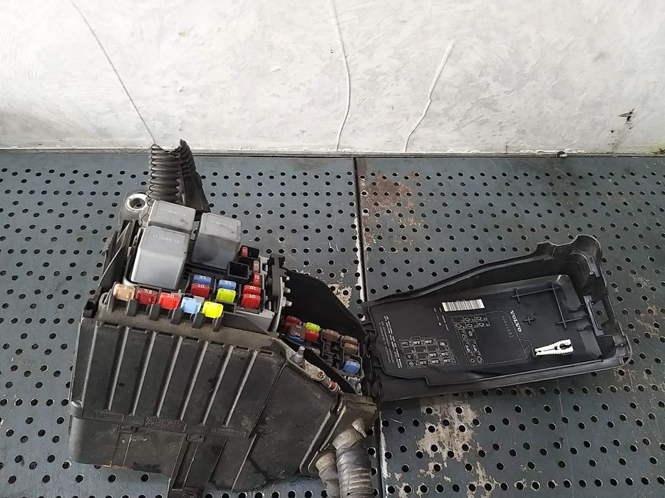 Panou sigurante 2.0 d volvo xc60 6g9t14a067ca 6g9t14a076mb