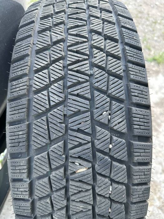 Комплект зимней резины 18" Tracker