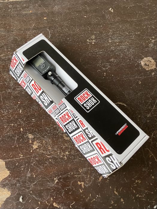 Помпа RockShox High Pressure Digital Fork/Shock Pump 300psi