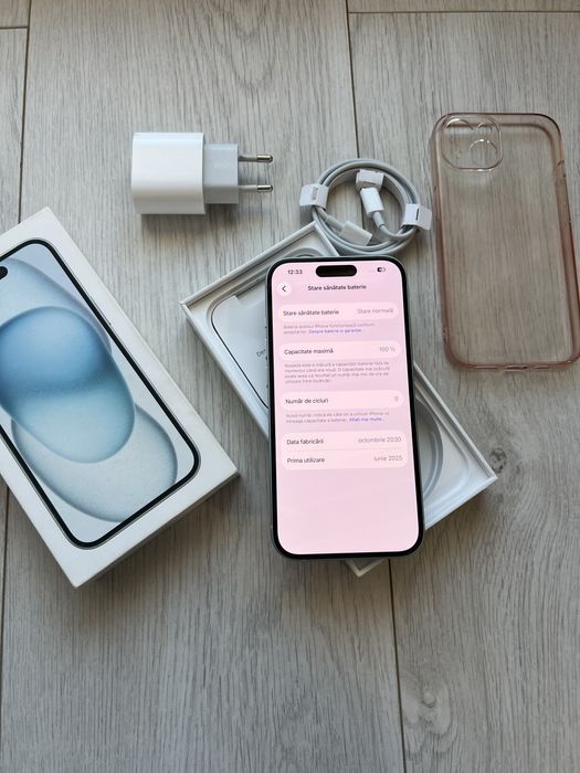 • Iphone  15 • BATERIE 100%  •