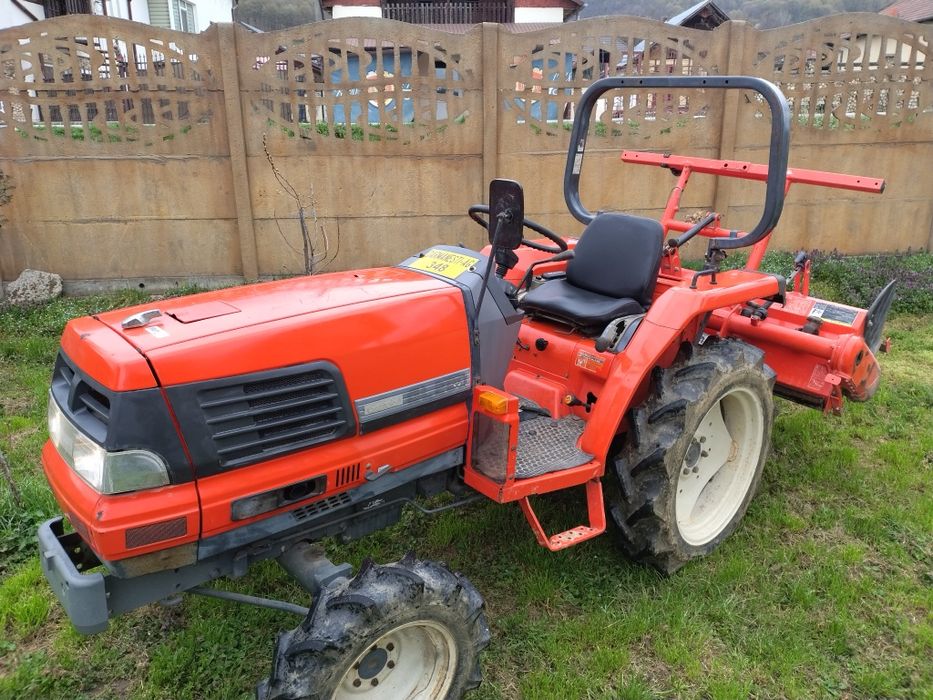 Vând tractor japonez Kubota GL 200 carte RAR
