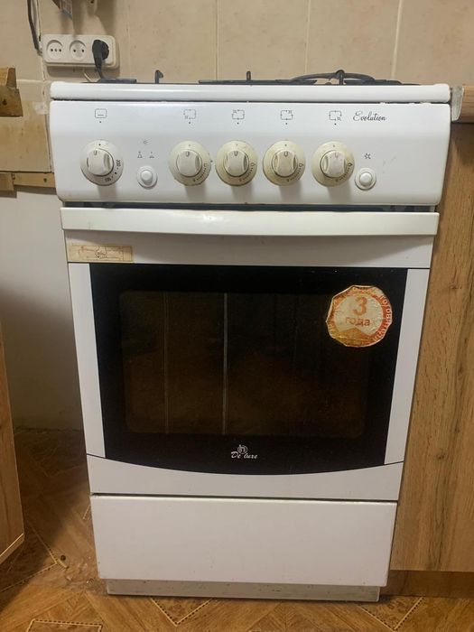 Продам газовую плиту