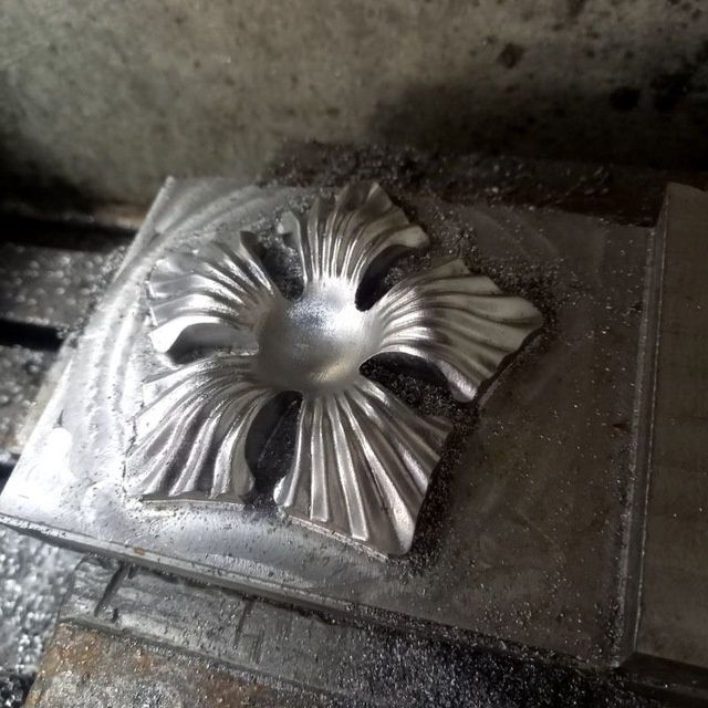 Turlixil buyumlarga Qolip yasash xizmati Alumini va Stall