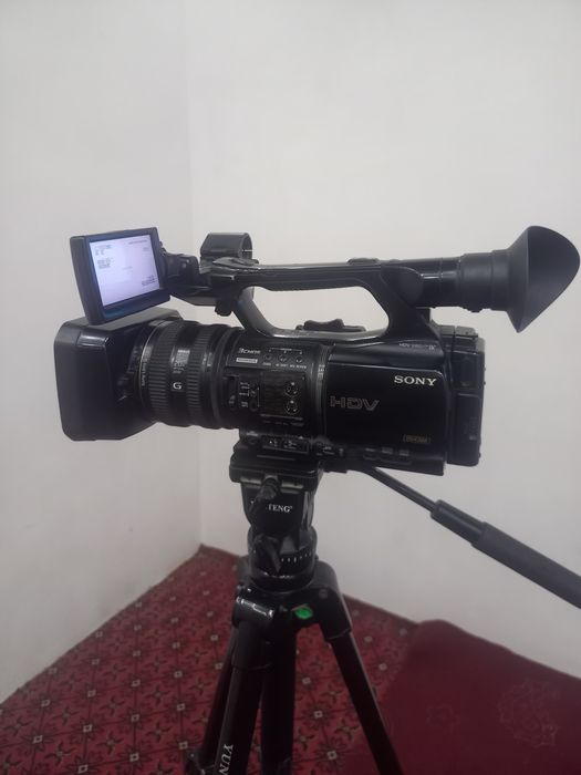 Vedio kamera sony Z5 xolati yaxshi