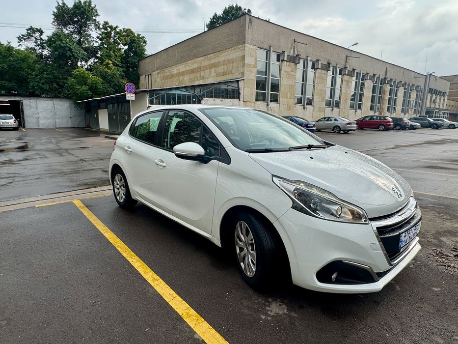 Peugeot 208 / Пежо 208