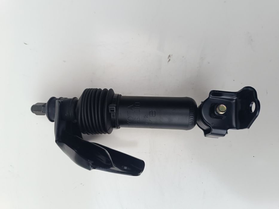 Амортизатор двигателя Toyota Camry scepter windom