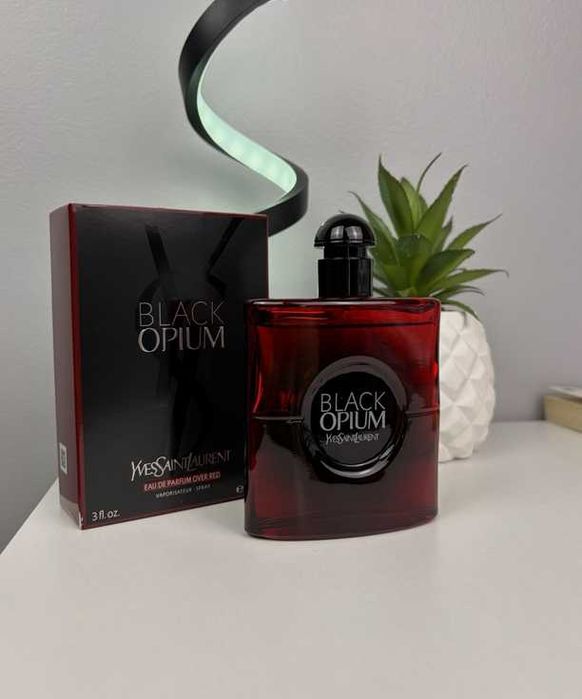 Yves Saint Laurent Black Opium Over Red 90ml EDP