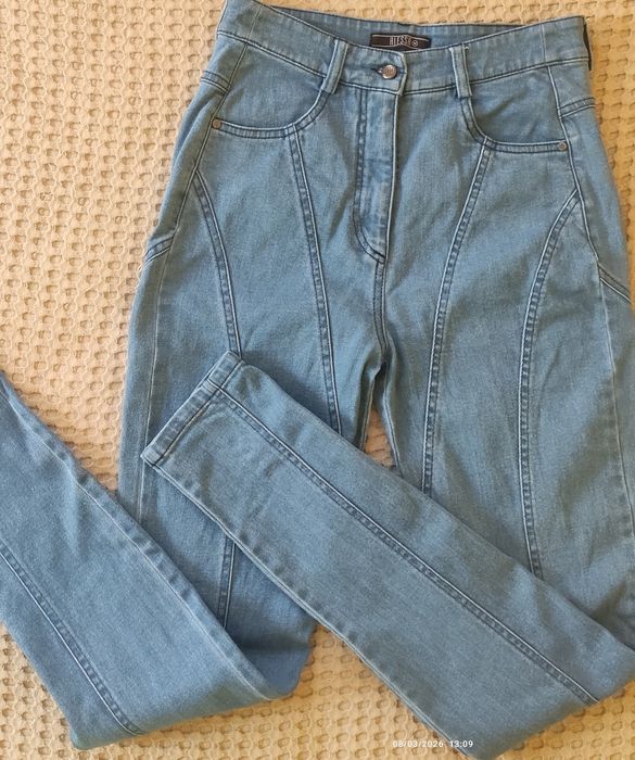 Дънки Alessa  в светлосин цвят М размер