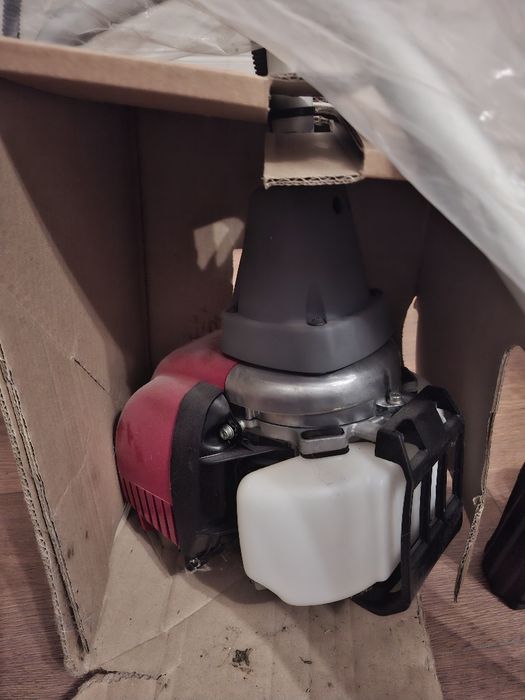 Бензинов тример Honda