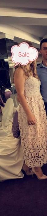 Rochie midi din dantela