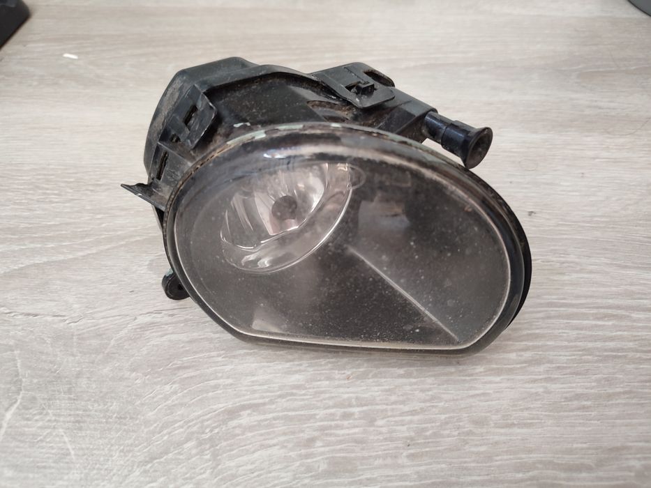 Spalator far,capac spălător,proiector,ornament audi a8 2007