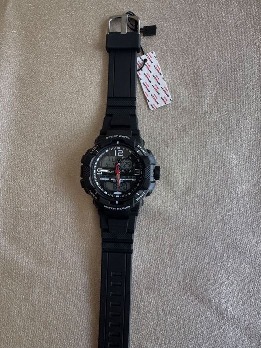 Стилен спортен часовник (Водоустойчив)