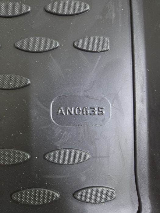 Продам полики Onix