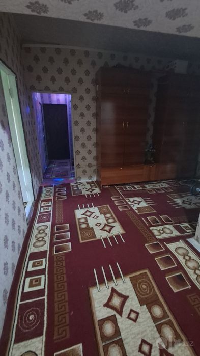 3 Xonali Kvartira sotiladi
