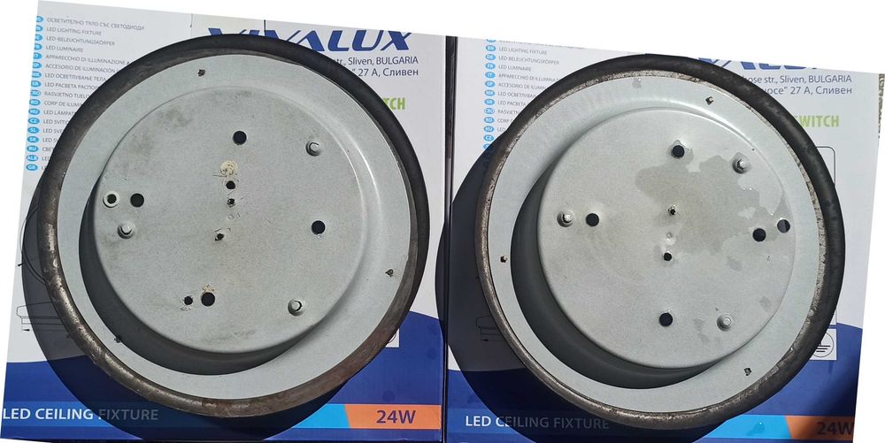 Два плафона / Е27 - 60 W - за 10 €вро
