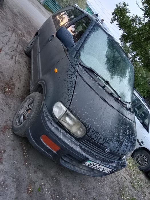 Ниссан Серена 1998
