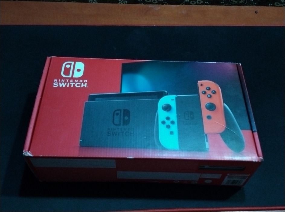 Продаю Нинтендо свитч