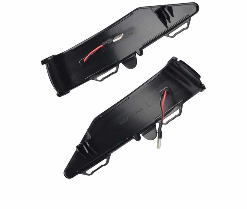 Динамични бягащи мигачи за огледалата за Форд Фиеста Ford Fiesta